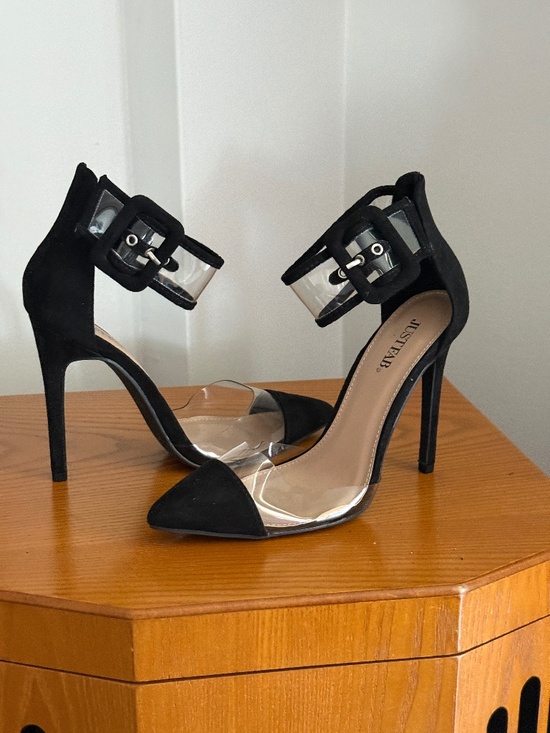 Shoes - Women’s Shoes Size 7